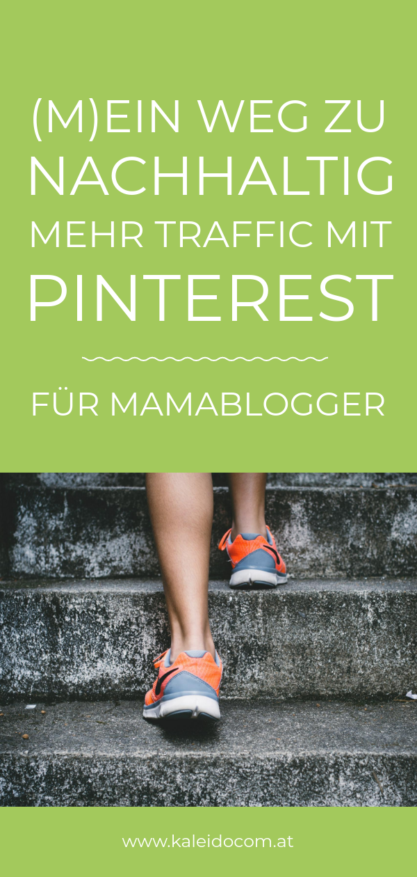 Frau steigt Stiegen