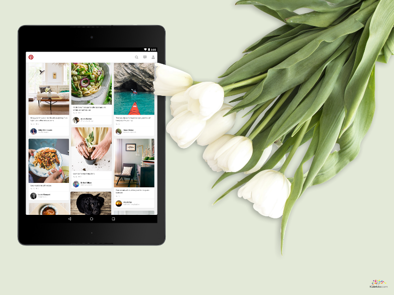 Tablet mit Pinterest Inhalte und Tulpen